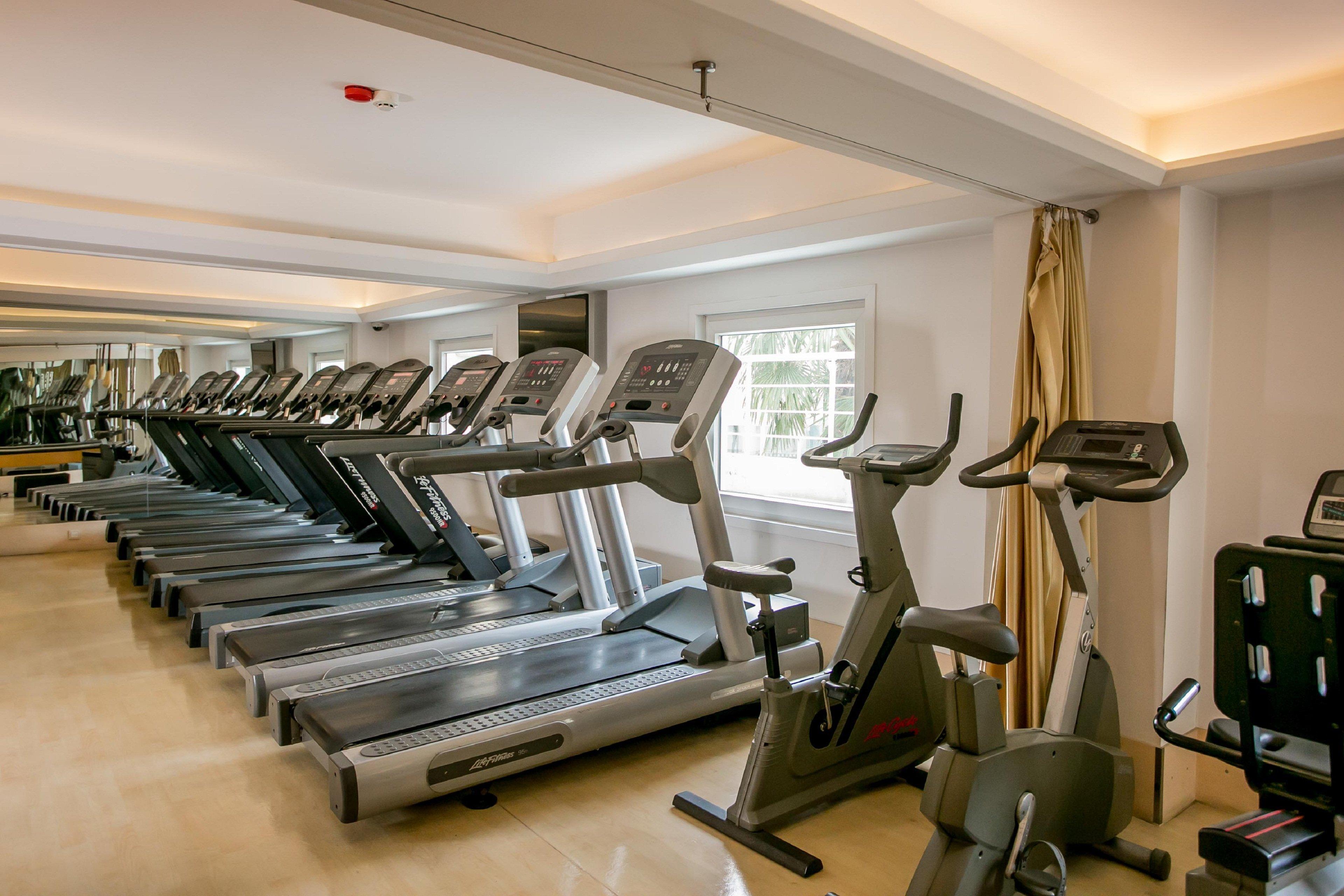 伊斯坦布尔市假日酒店 外观 照片 The gym at the hotel